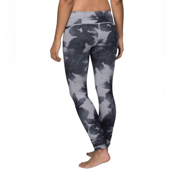 lululemon athletica, Wunder Under Pant /
Leggings, Gray, Size 6 🏃‍♀️‍➡️ - Picture 3 of 12